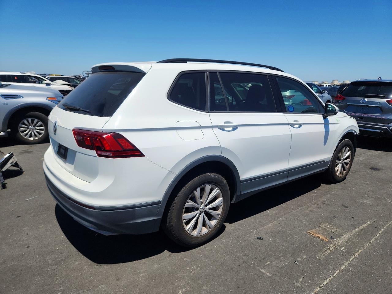 Volkswagen Tiguan S