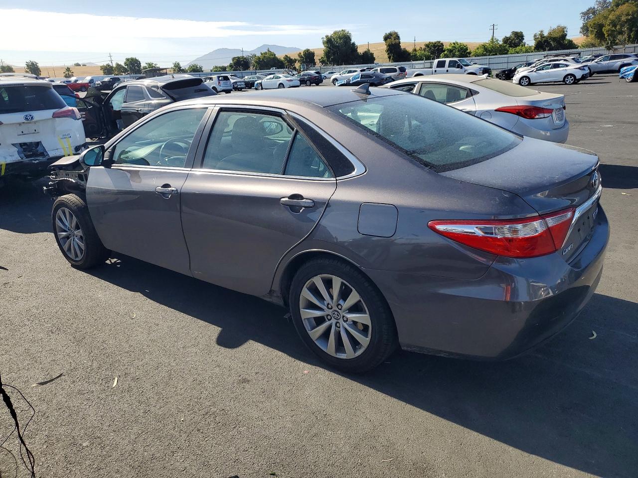 Toyota Camry Xle