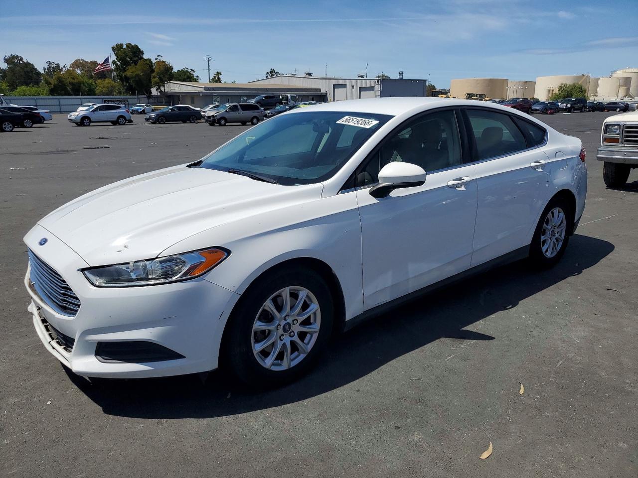 Salvage Ford Fusion Image
