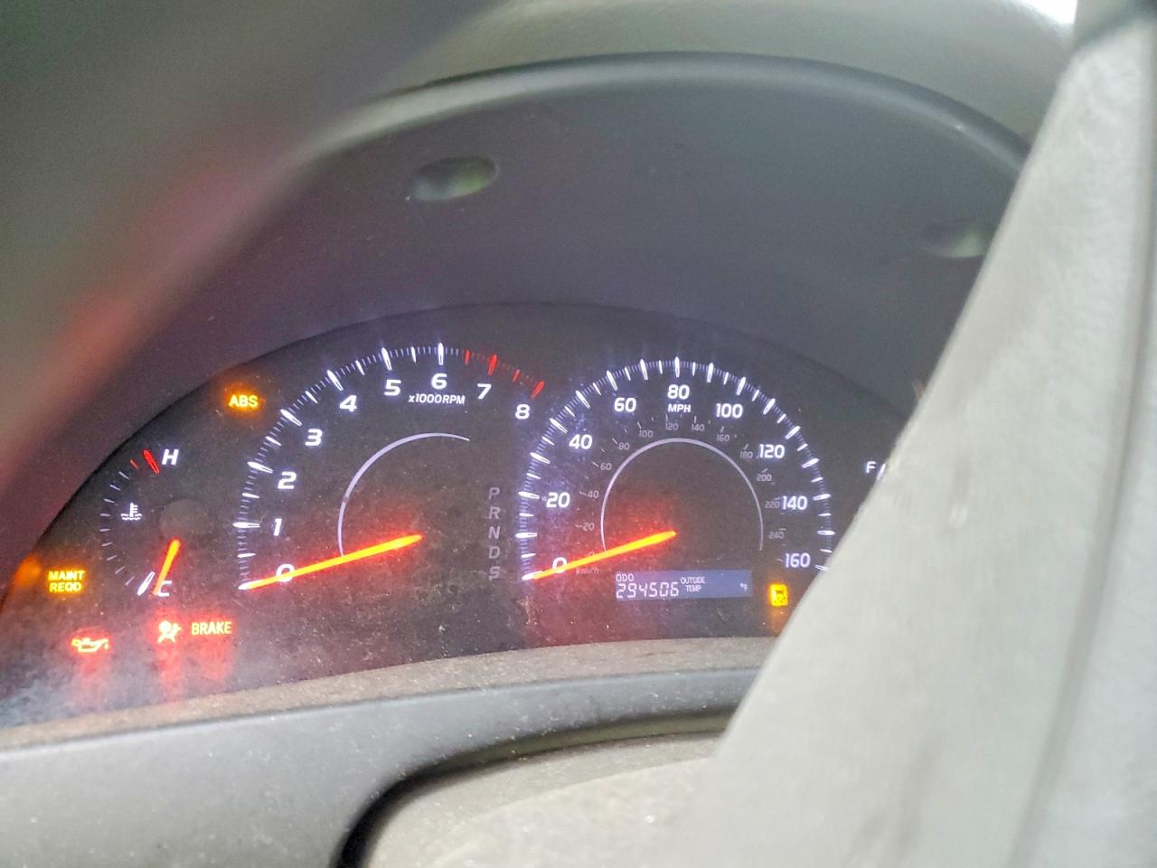 Toyota Camry Le V6
