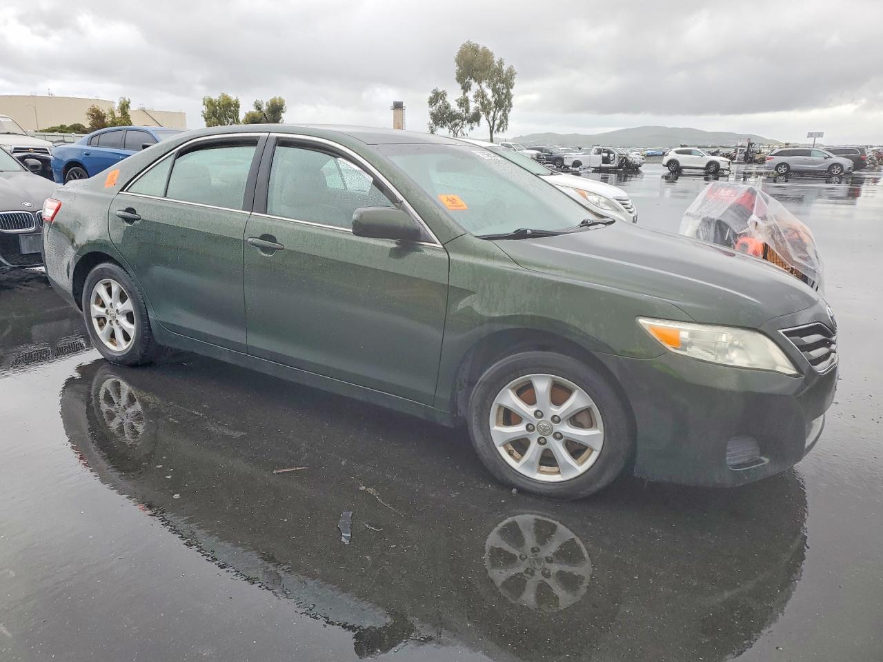 Toyota Camry Le V6