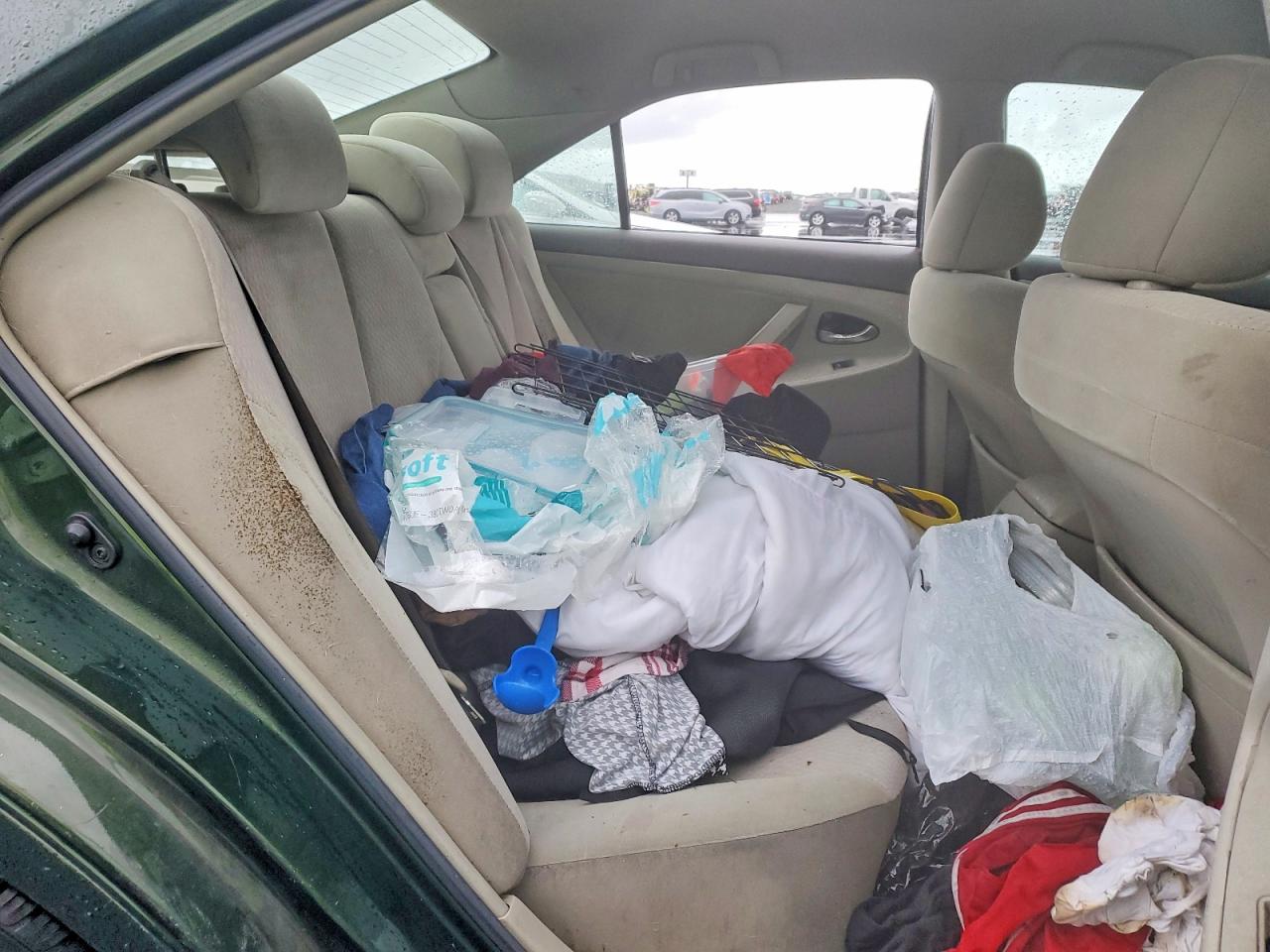 Toyota Camry Le V6