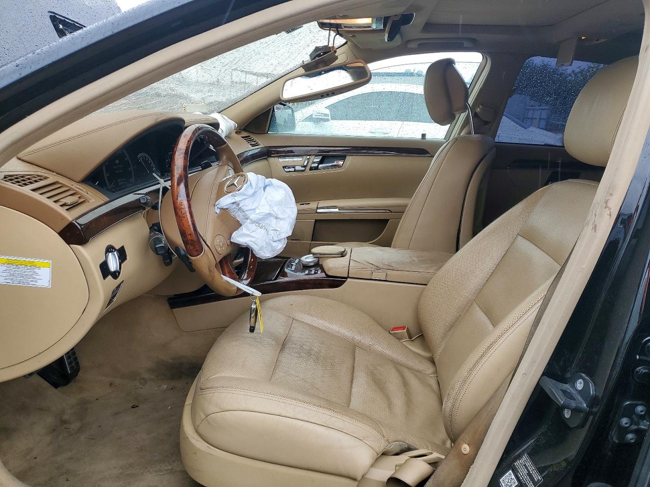 Mercedes-Benz S-Class 550