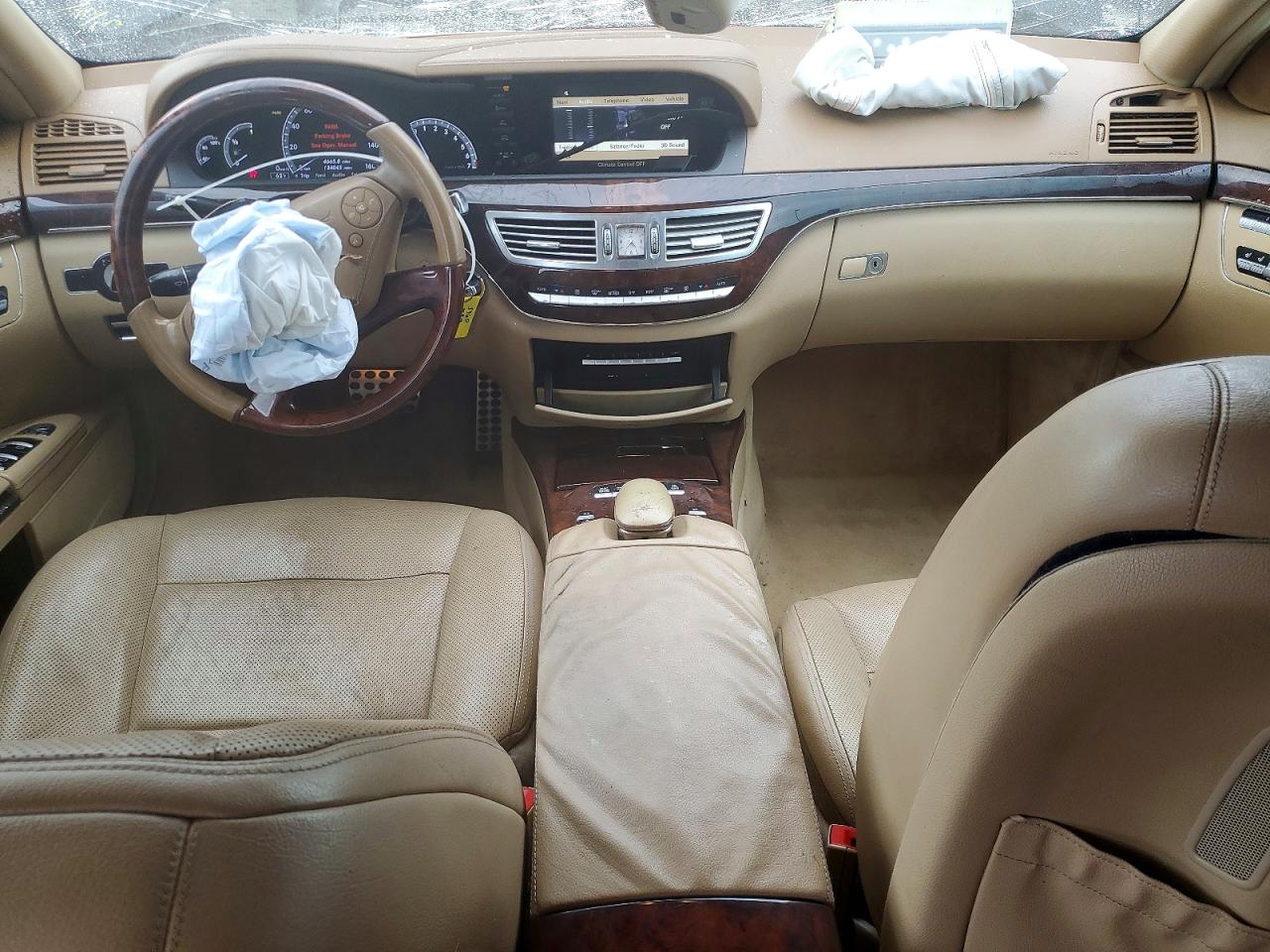 Mercedes-Benz S-Class 550