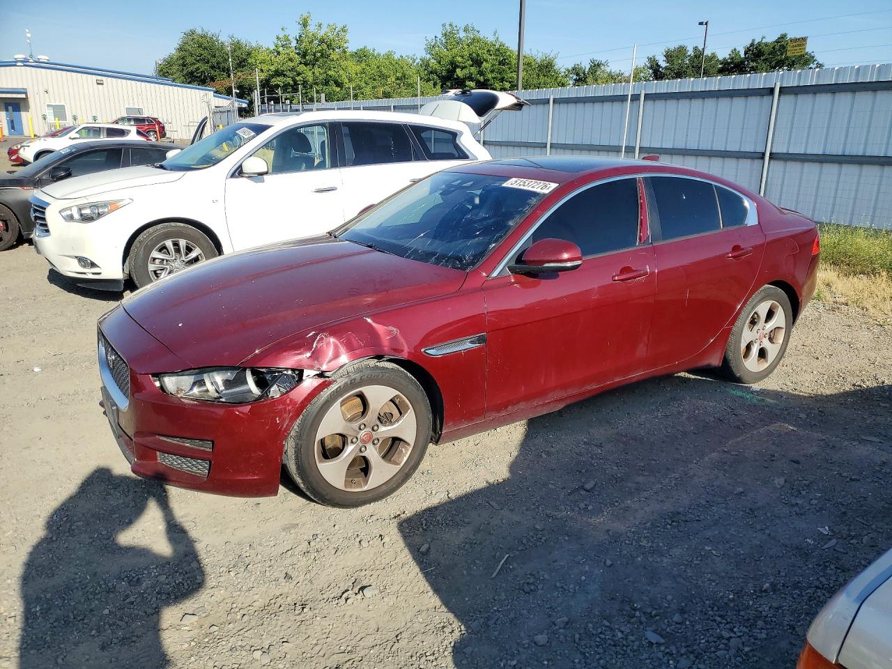 Salvage Jaguar XE Image