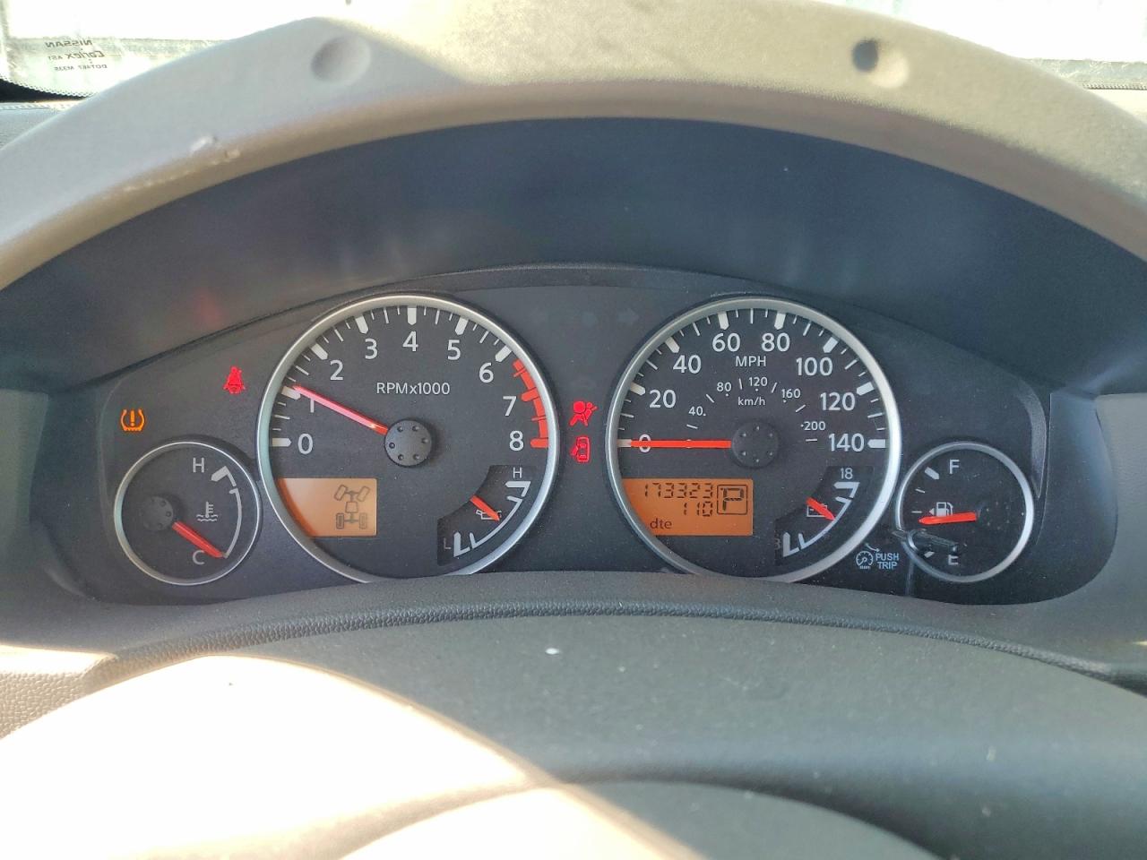 Nissan Frontier Se V6