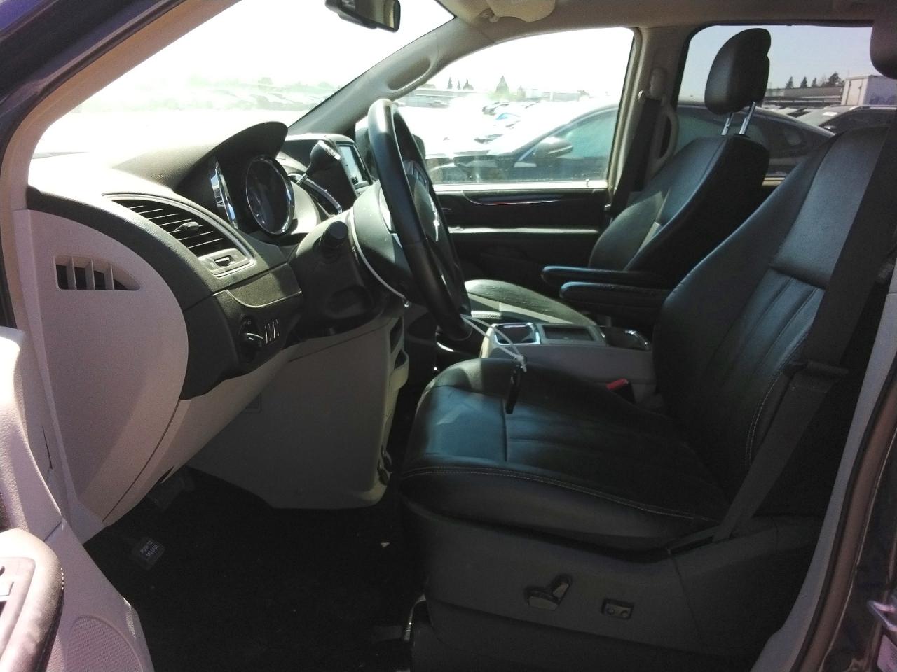 Chrysler Minivan Touring