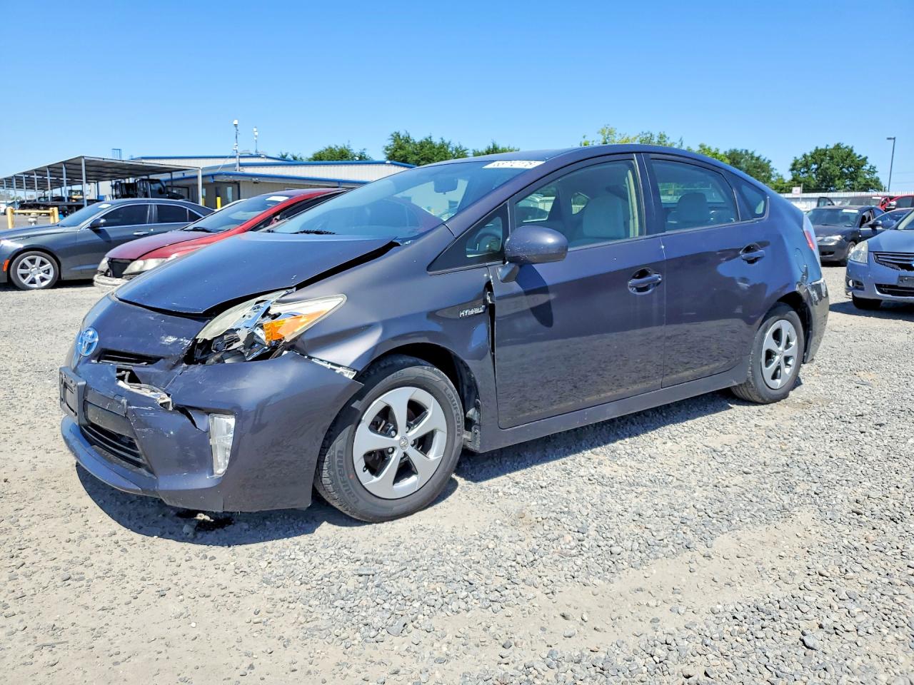 Salvage Toyota Prius Image