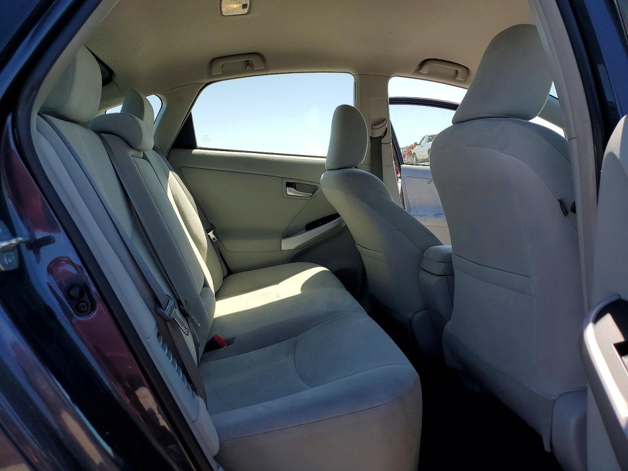 Toyota Prius Three