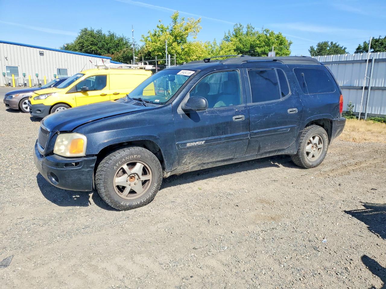 Salvage GMC Envoy Image