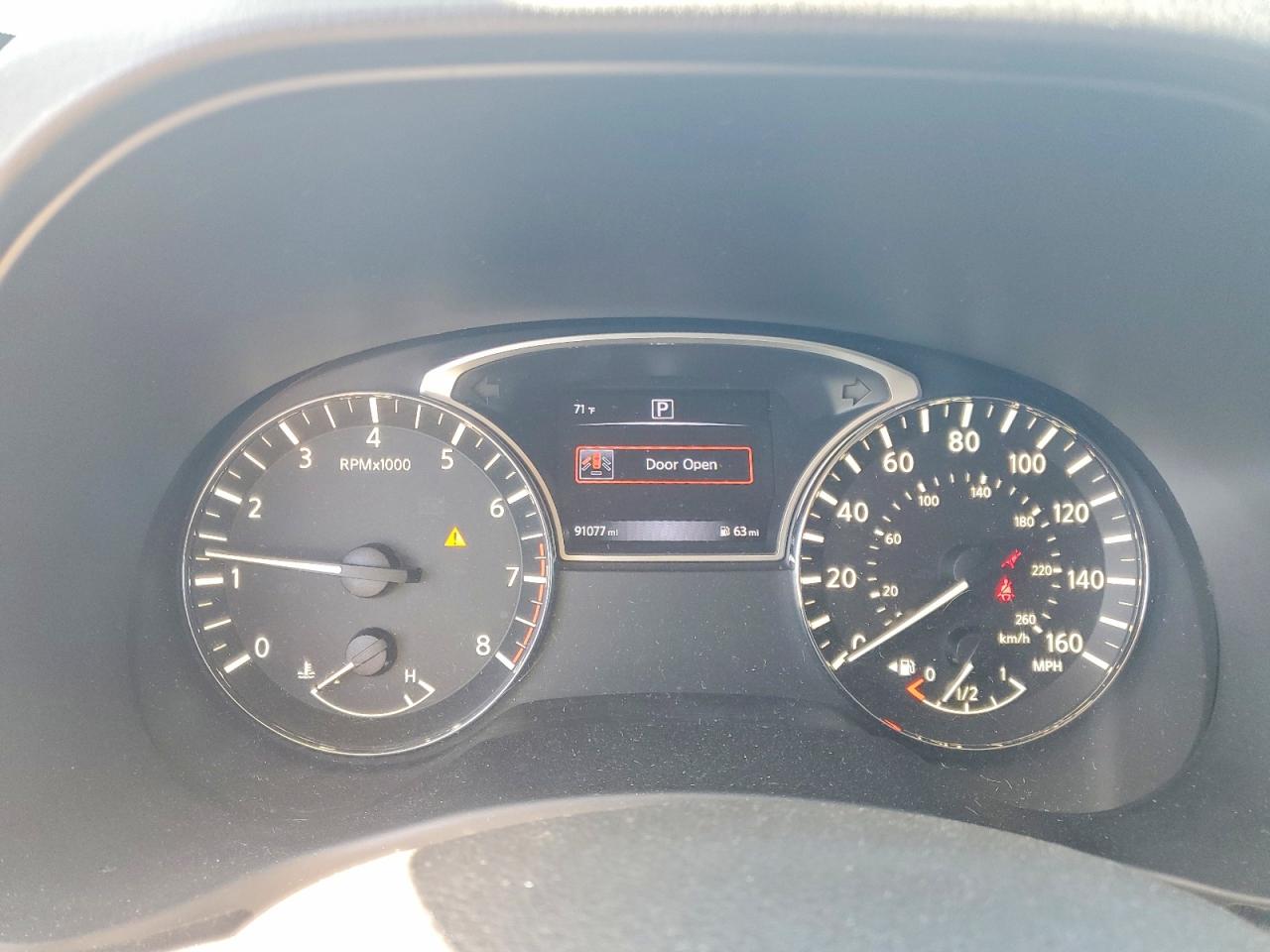 Nissan Pathfinder S