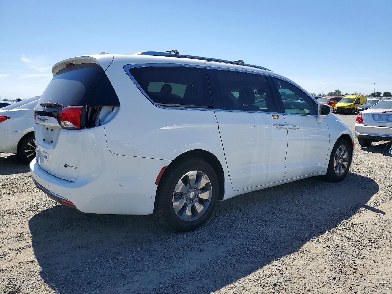 Chrysler Pacifica Hybrid Limited
