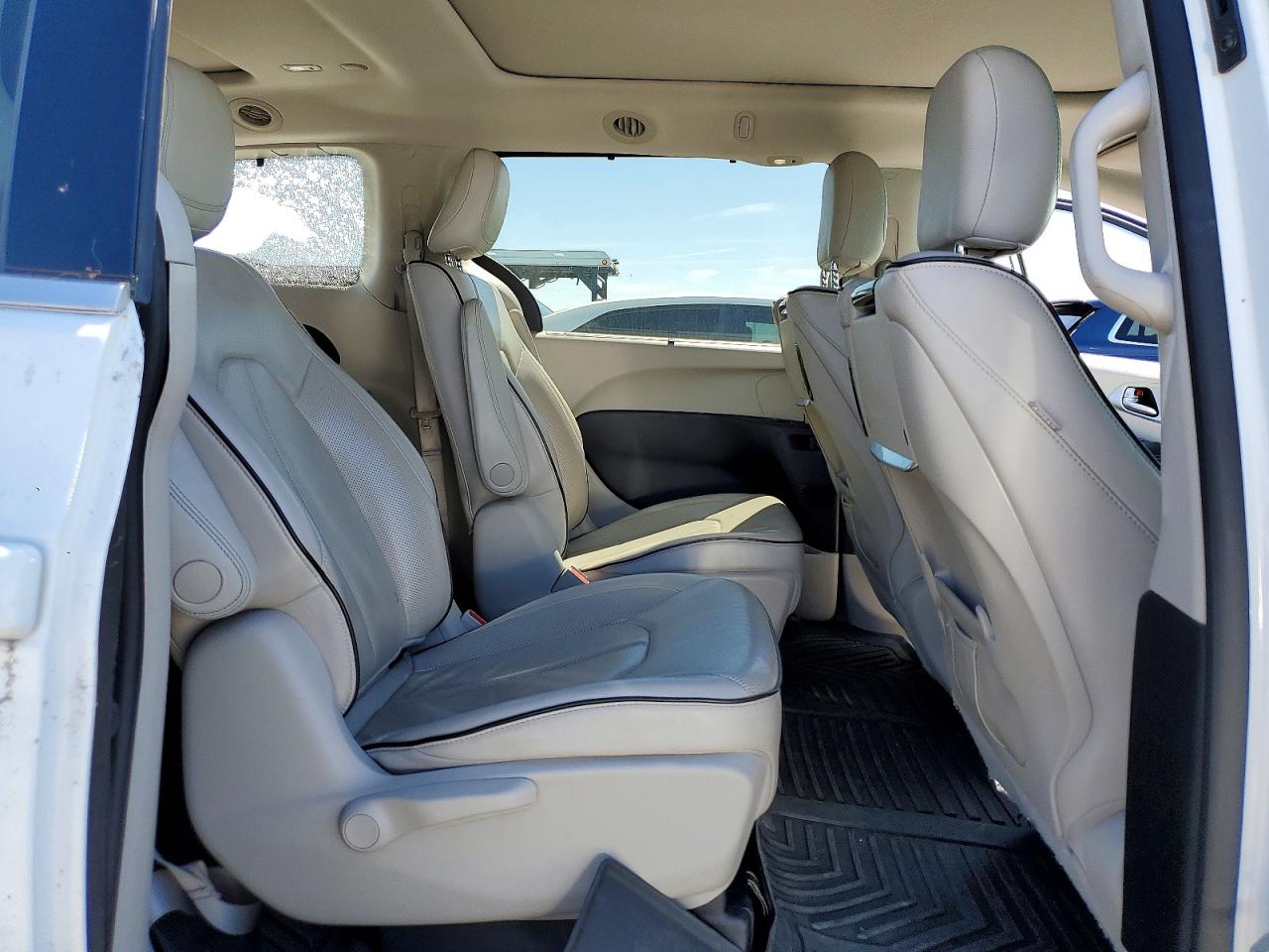 Chrysler Pacifica Hybrid Limited