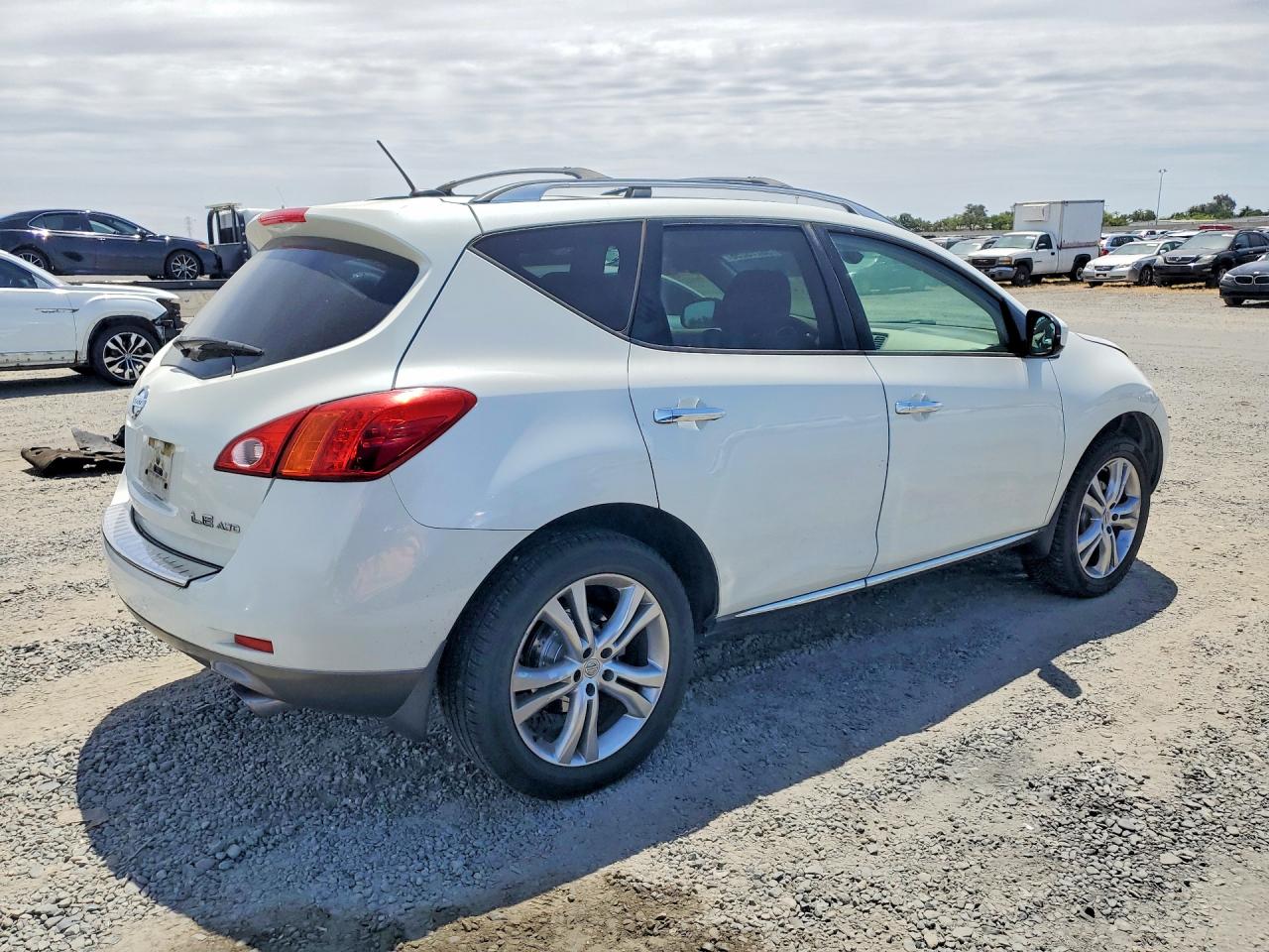 Nissan Murano S
