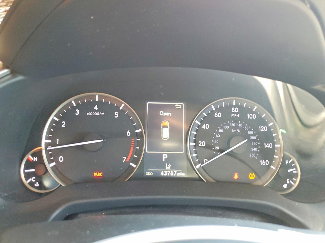 Lexus RX Base