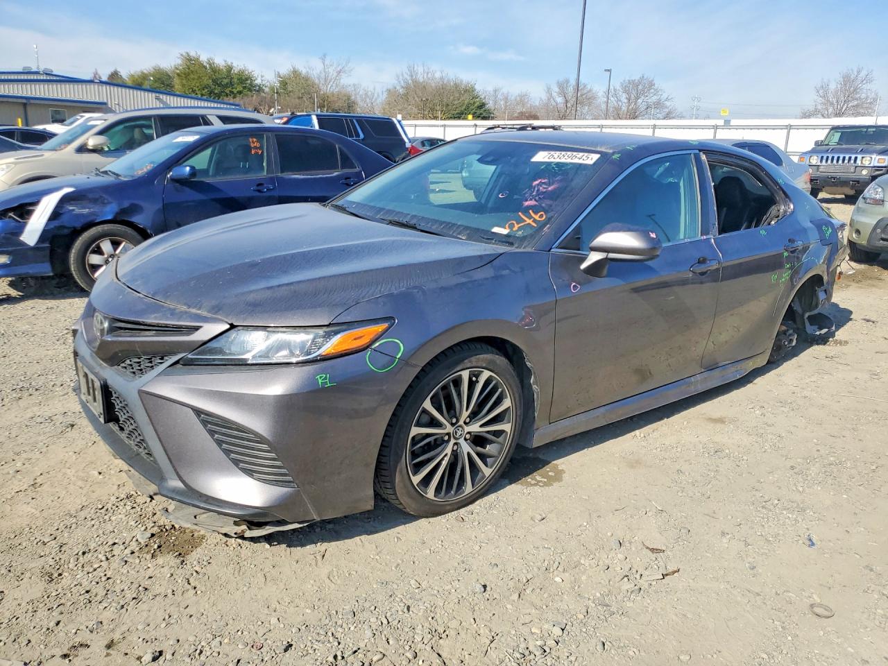 Salvage Toyota Camry Image