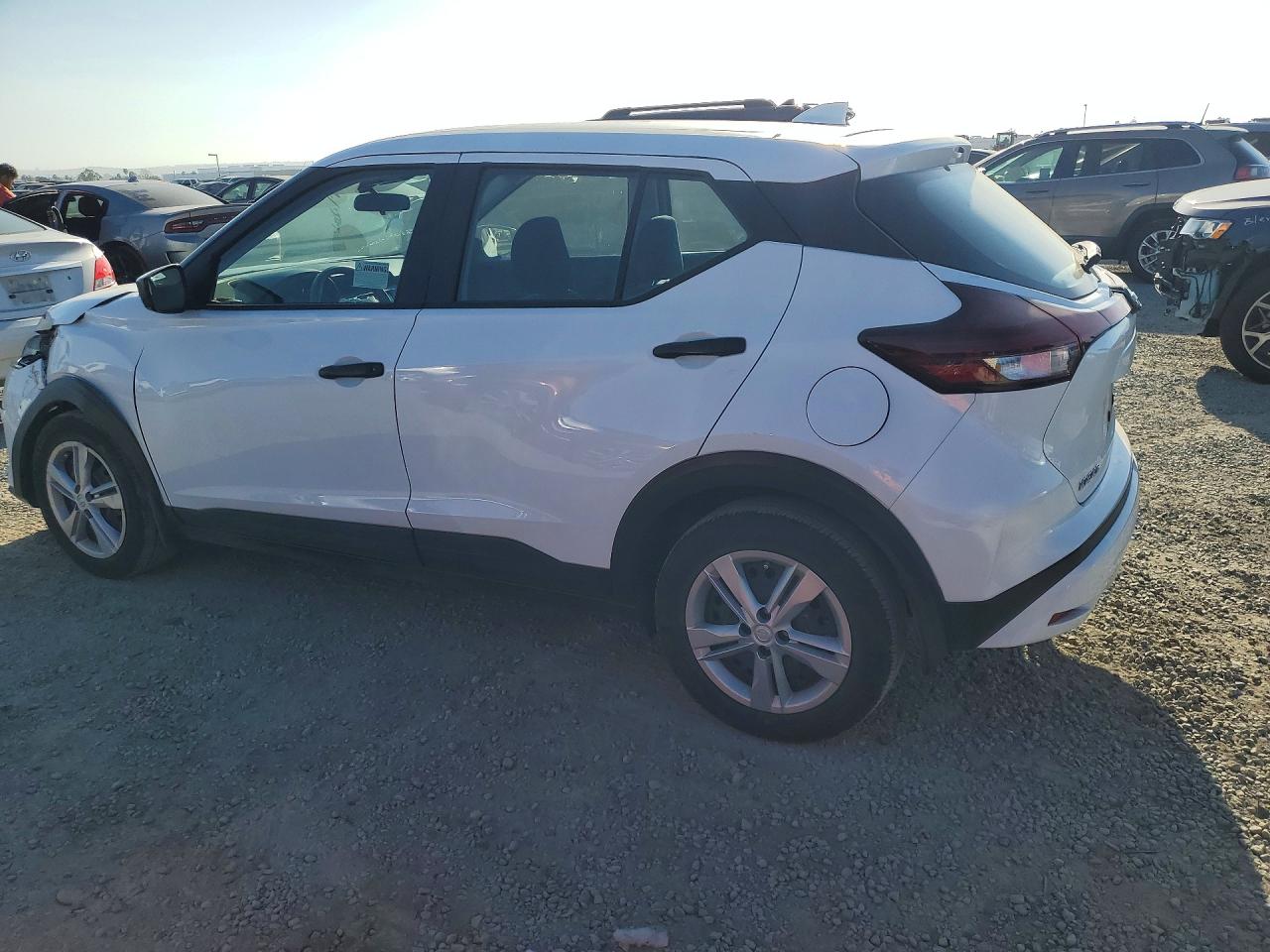 Nissan Kicks S