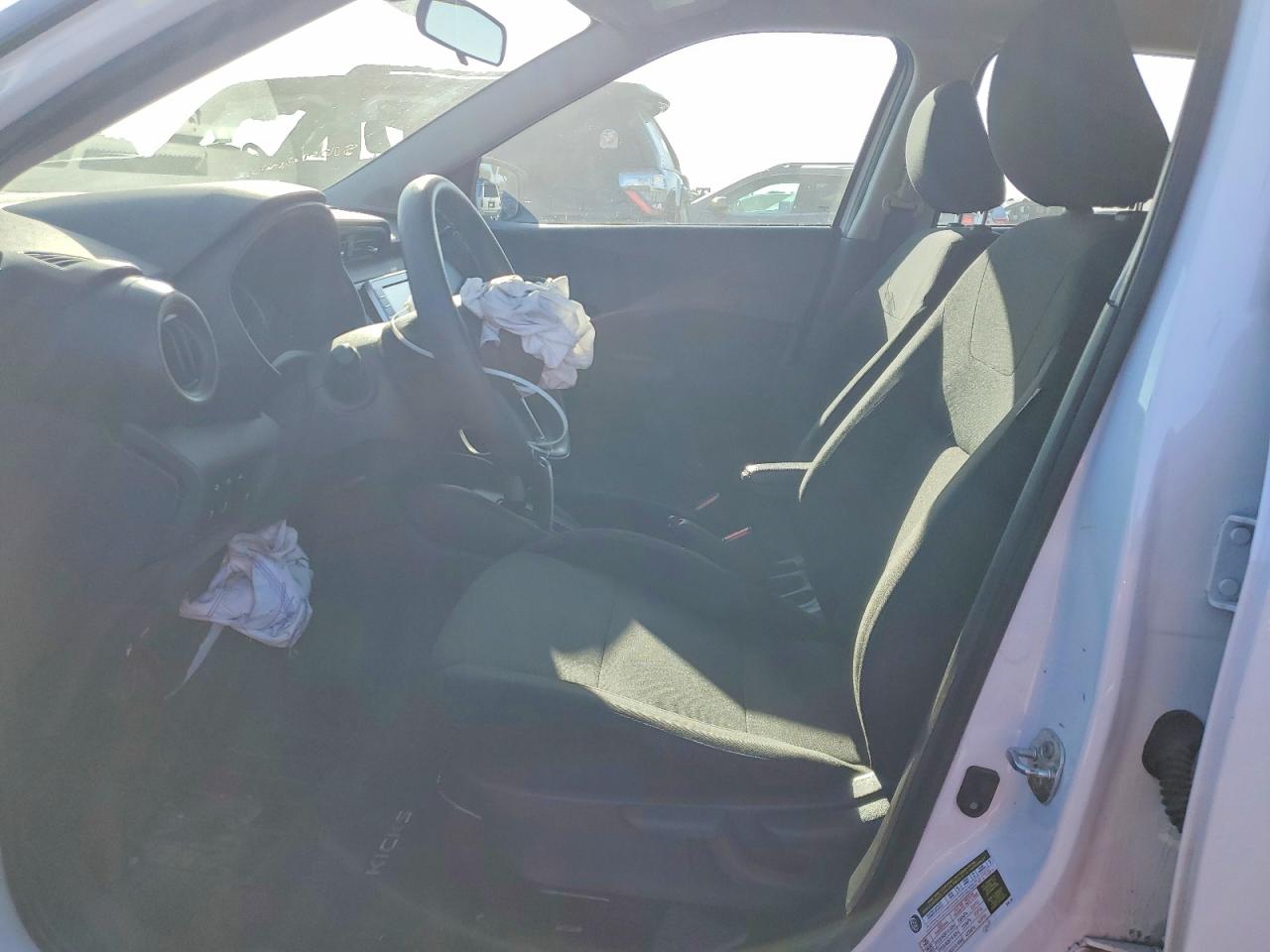 Nissan Kicks S
