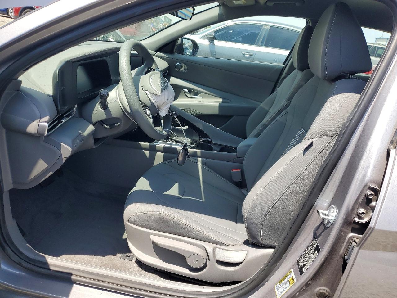 Hyundai ELANTRA Blue
