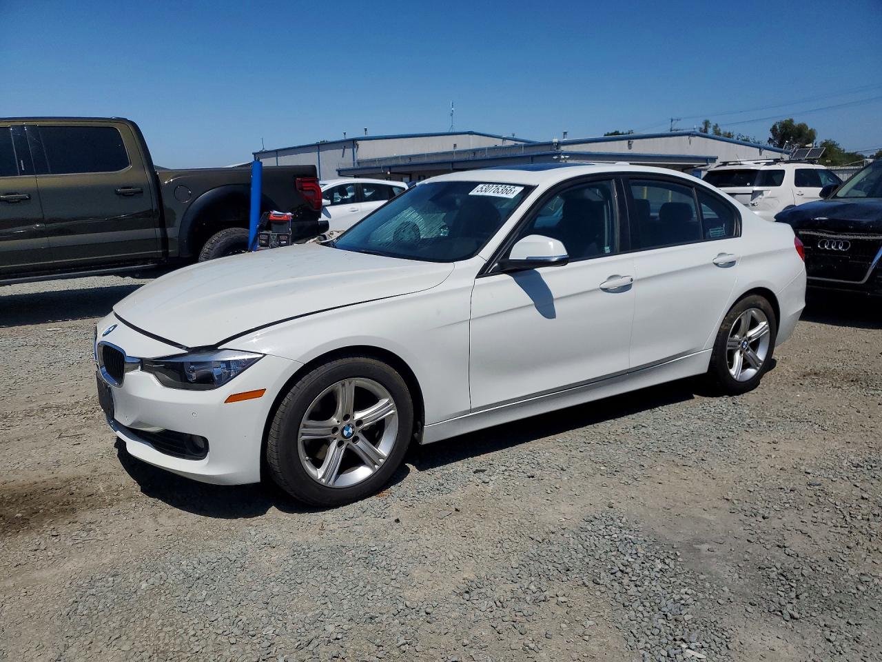 Salvage BMW 3 Series Image
