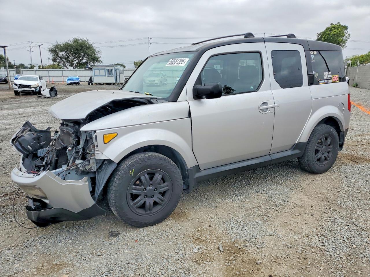Salvage Honda Element Image