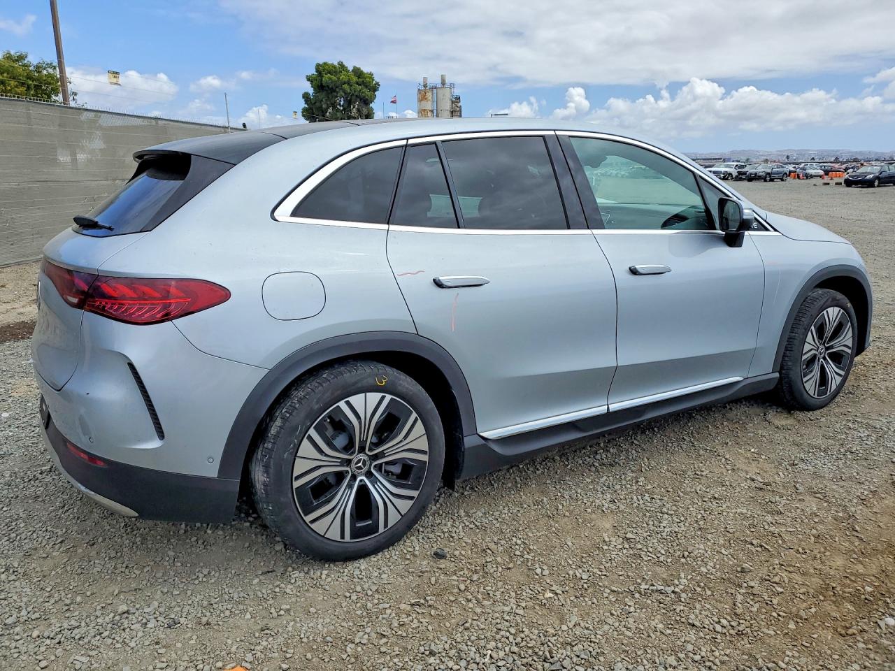 Mercedes-Benz EQE 350+