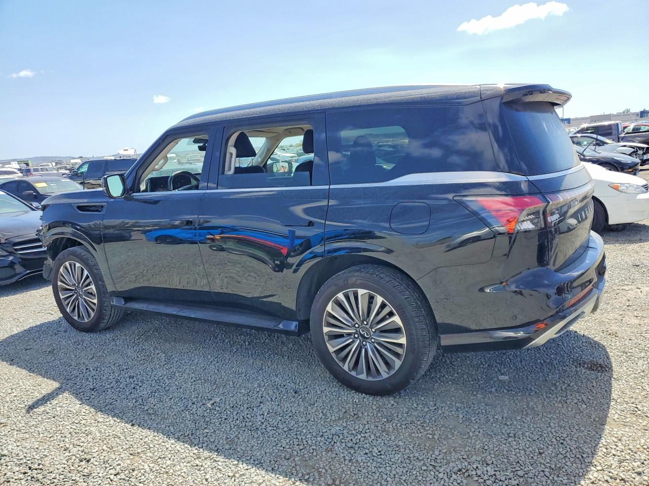 INFINITI Qx Luxe