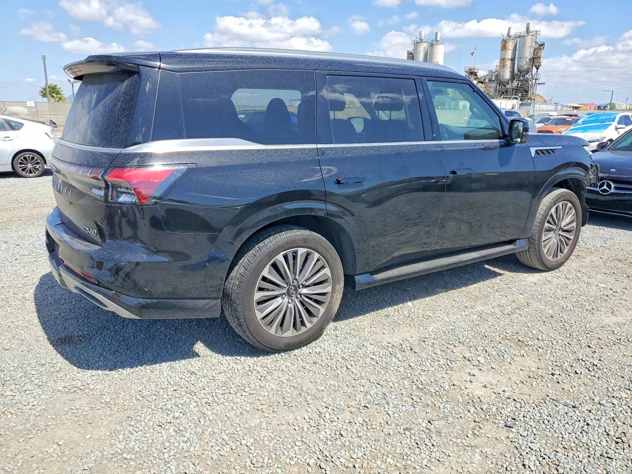 INFINITI Qx Luxe
