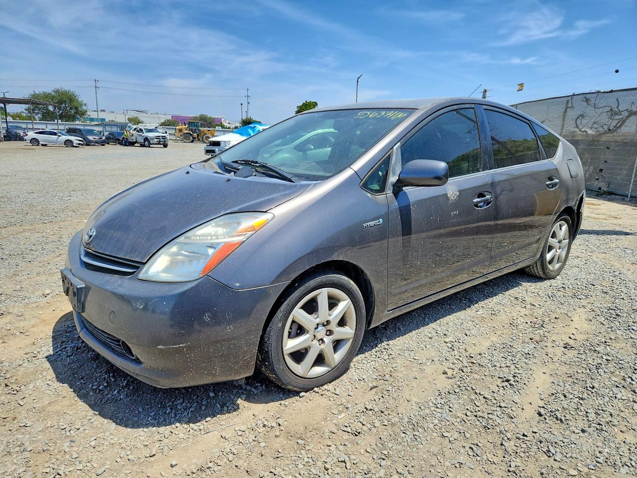 Salvage Toyota Prius Image