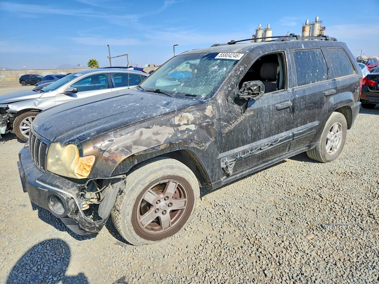 Salvage Jeep Cherokee Image