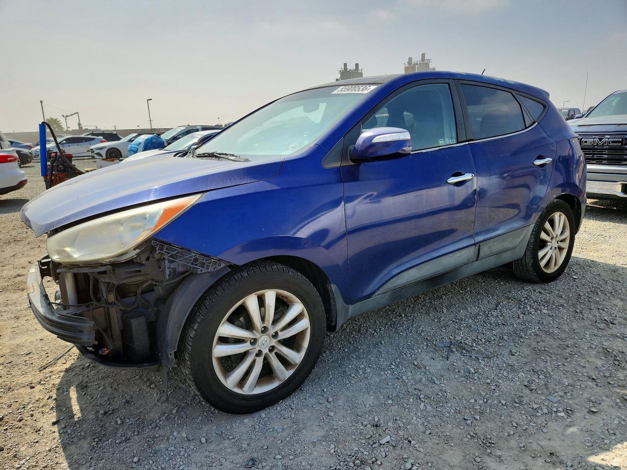 Salvage Hyundai TUCSON Image