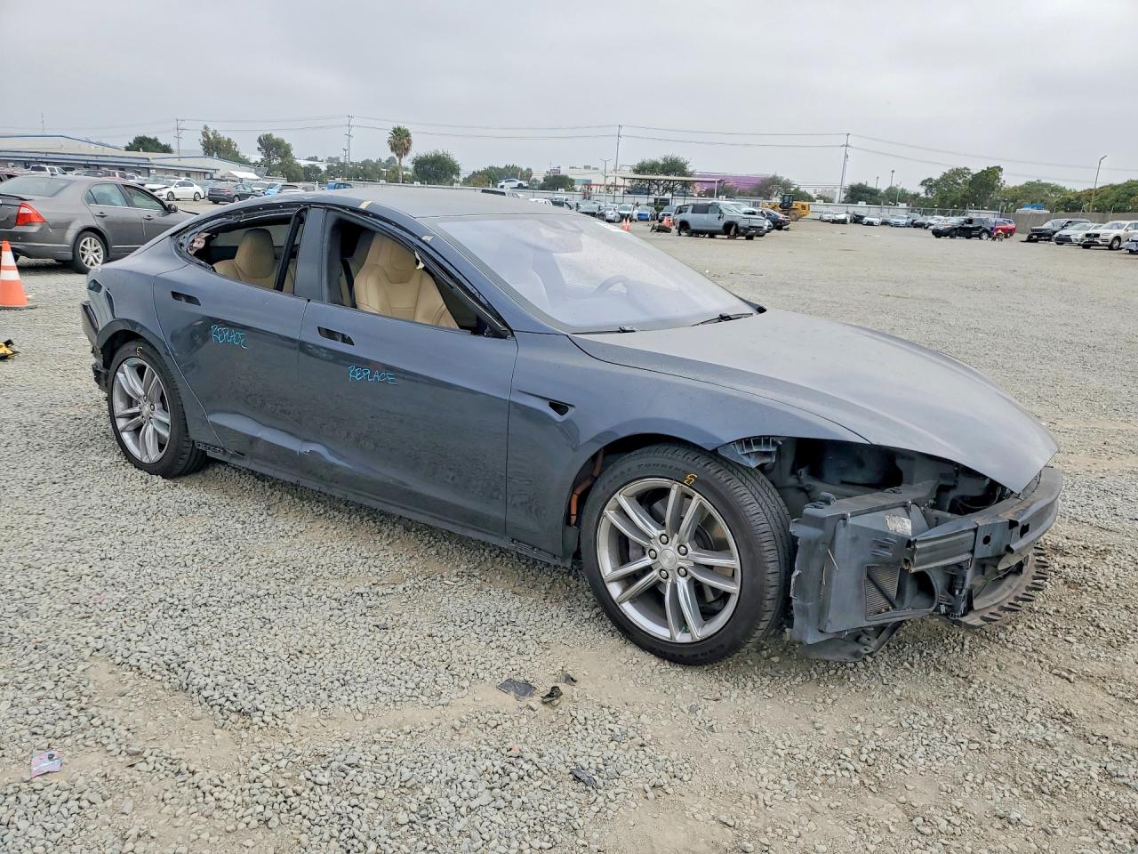 Tesla Model S 70