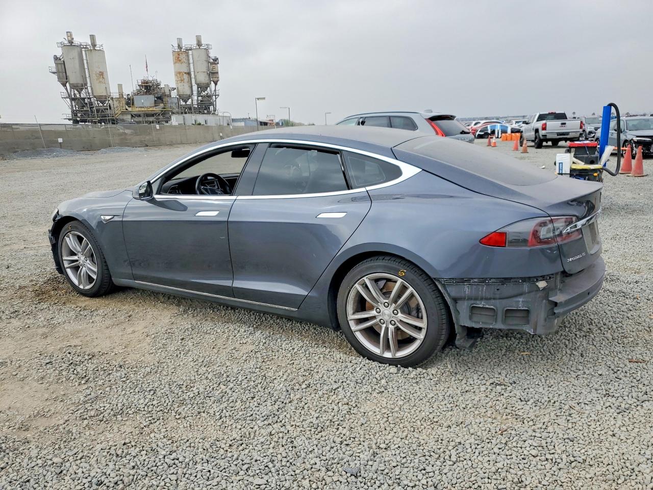 Tesla Model S 70