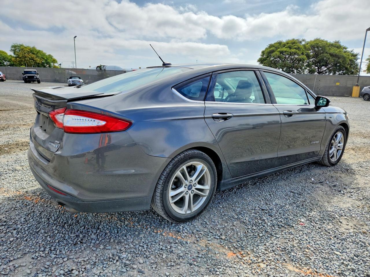 Ford Fusion Se Hybrid