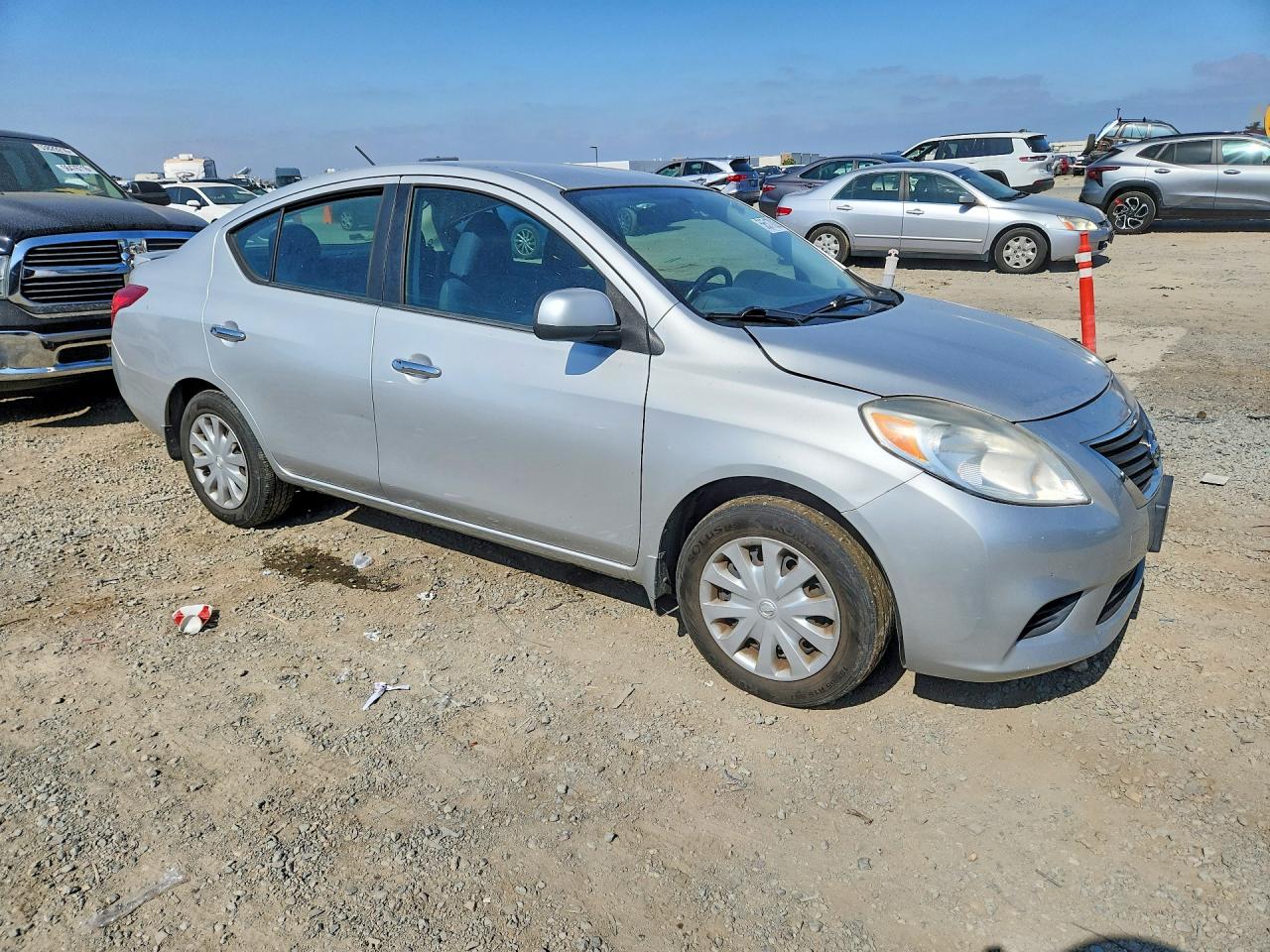 Nissan Versa 1.6 S