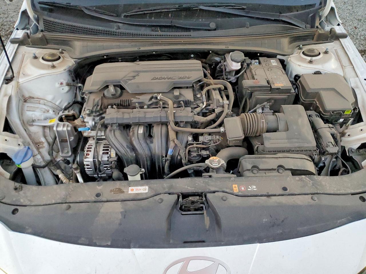 Hyundai ELANTRA Sel