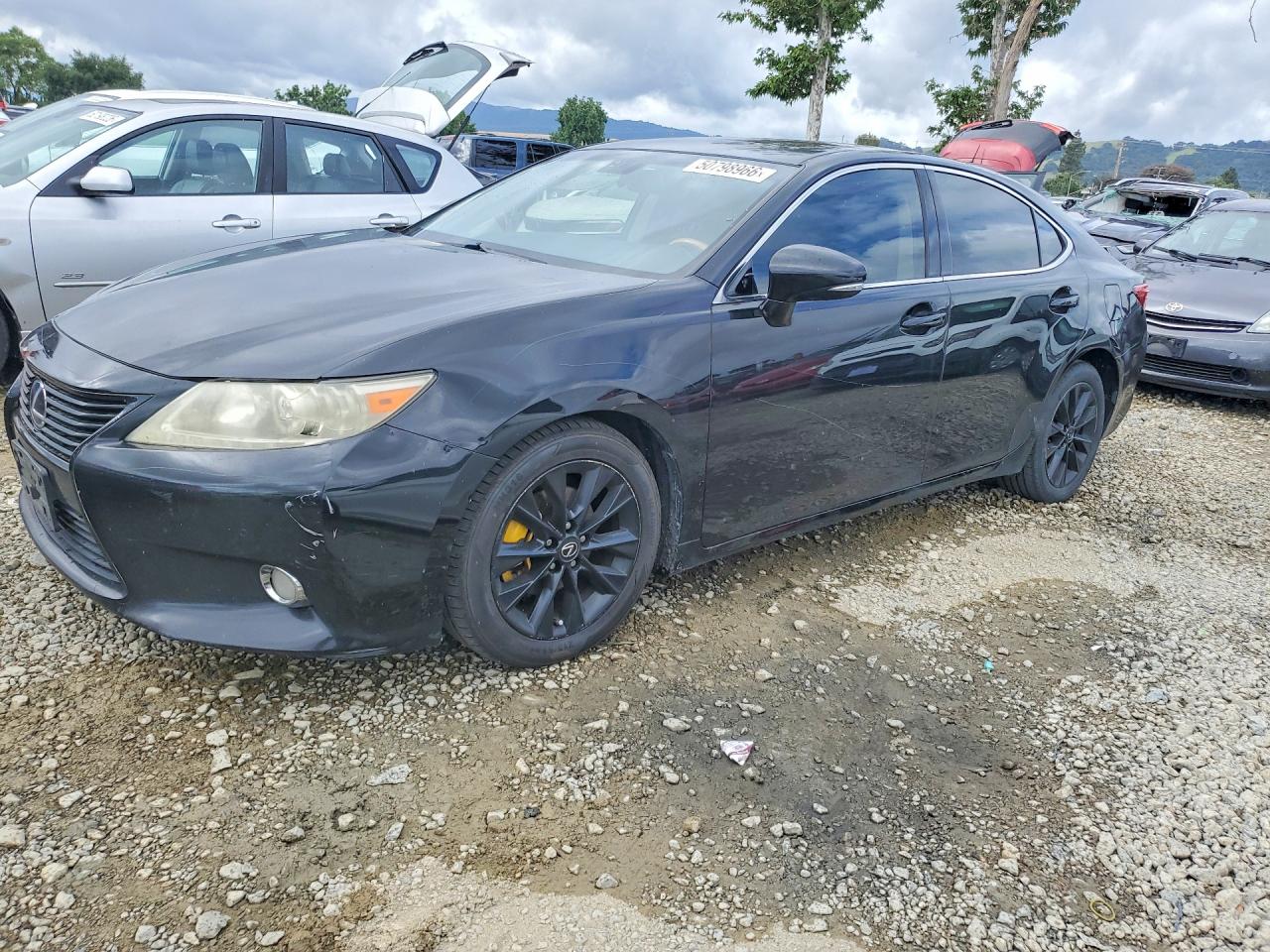 Salvage Lexus Es Image