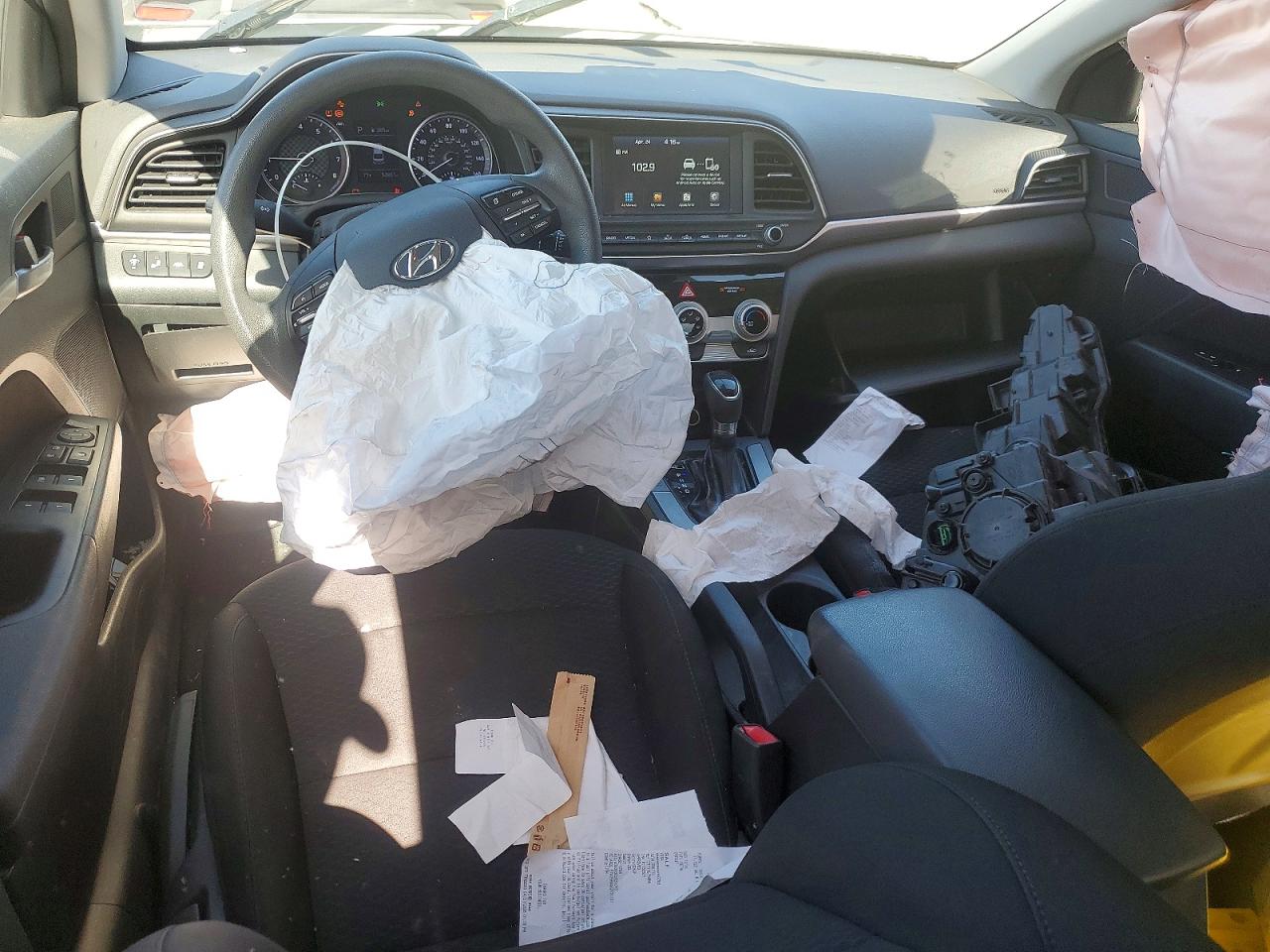 Hyundai ELANTRA Sel