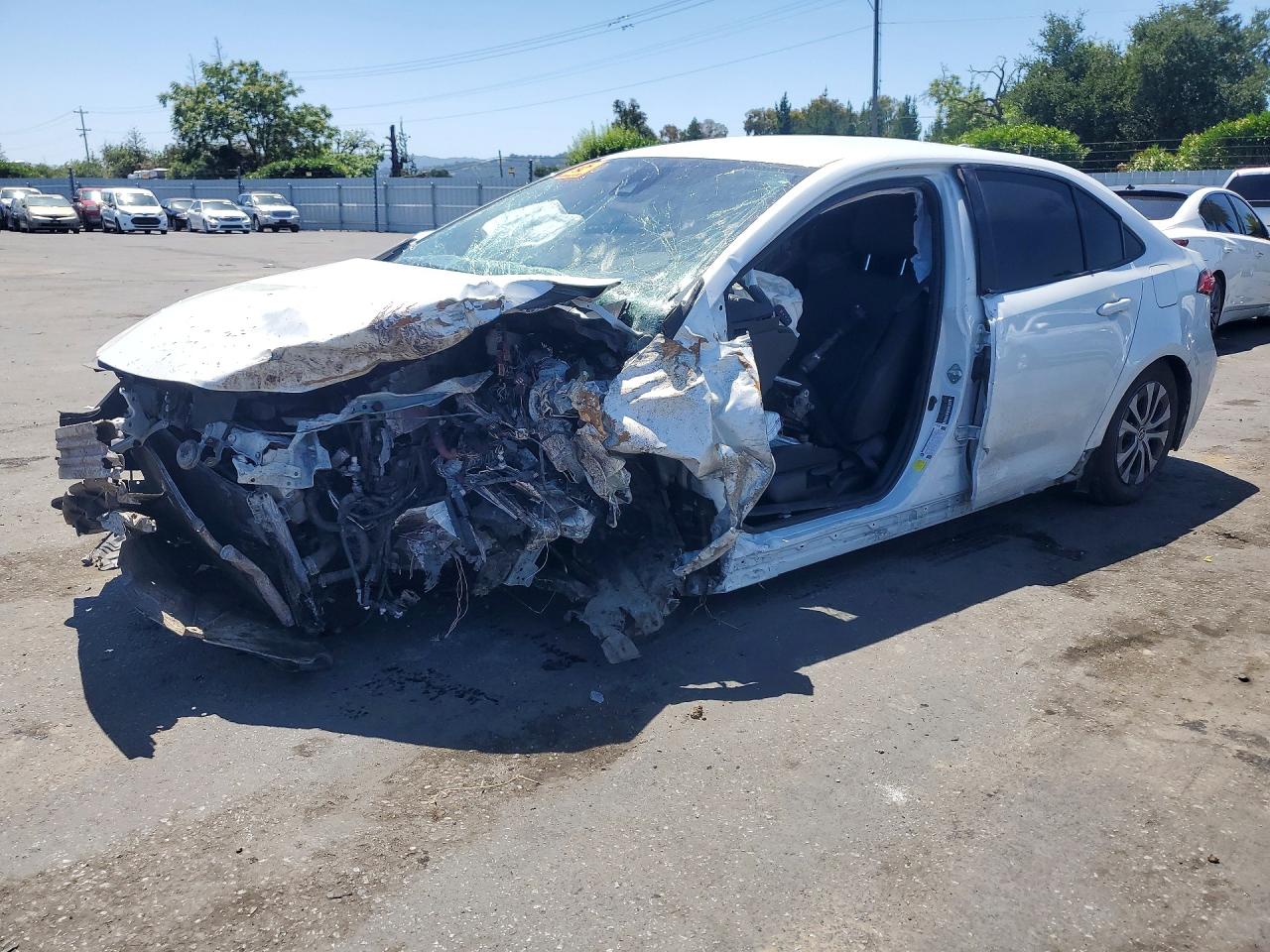 Salvage Toyota Corolla Image