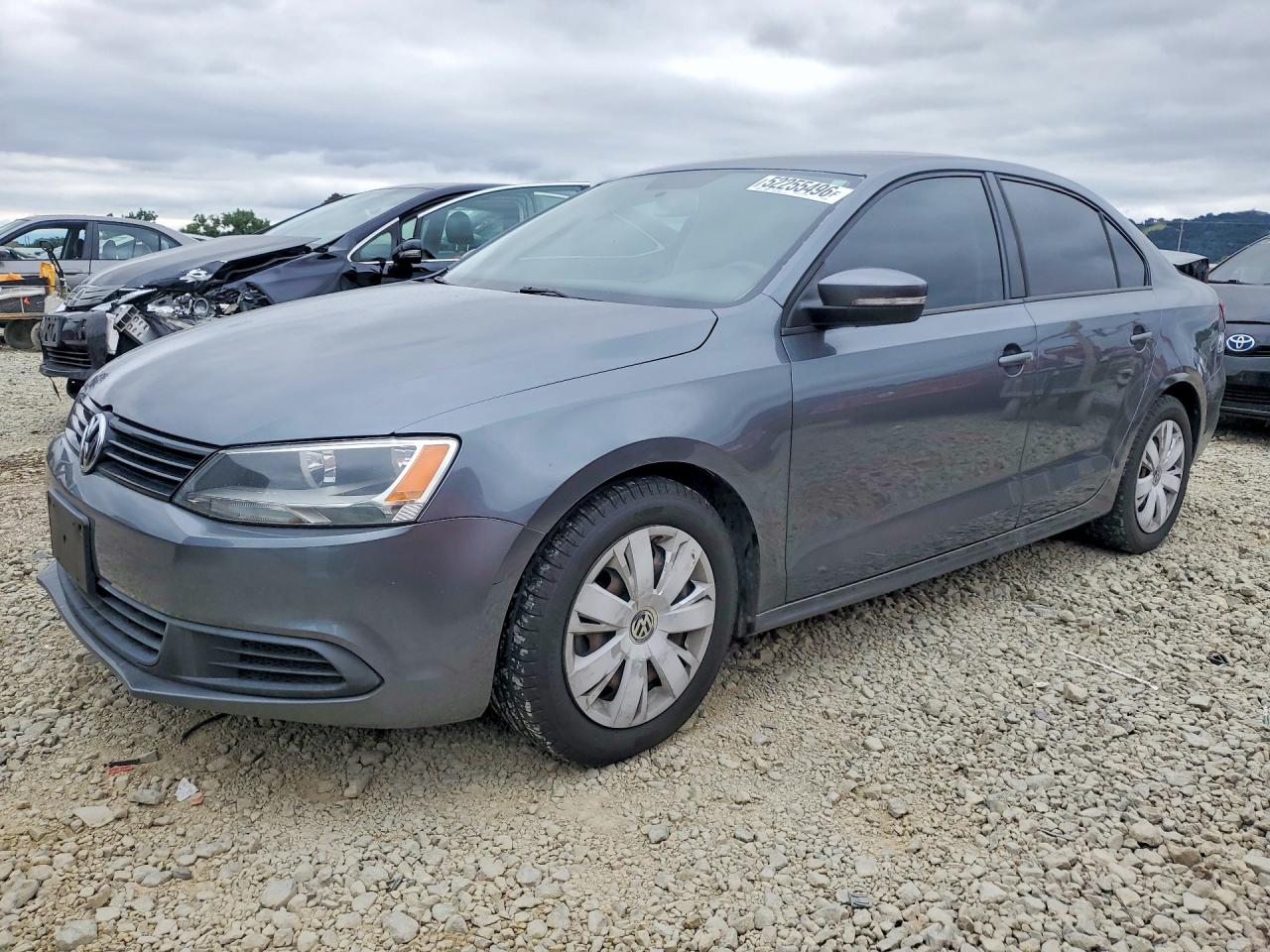 Salvage Volkswagen Jetta Image