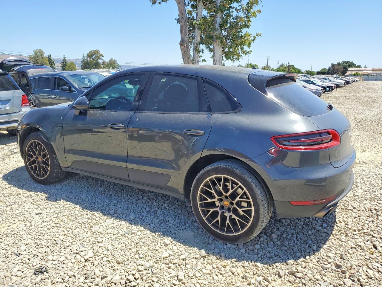 Porsche Macan S