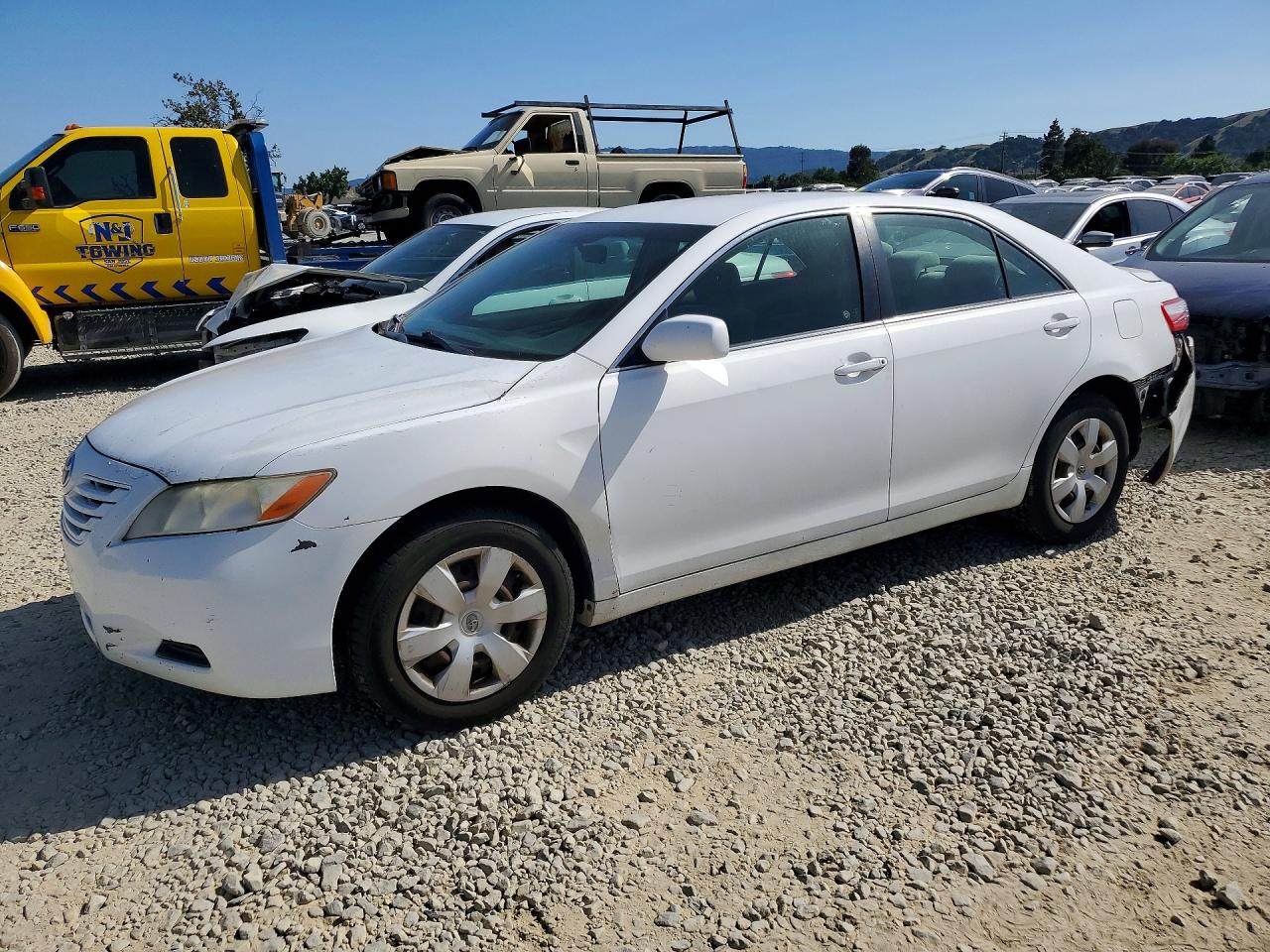 Salvage Toyota Camry Image