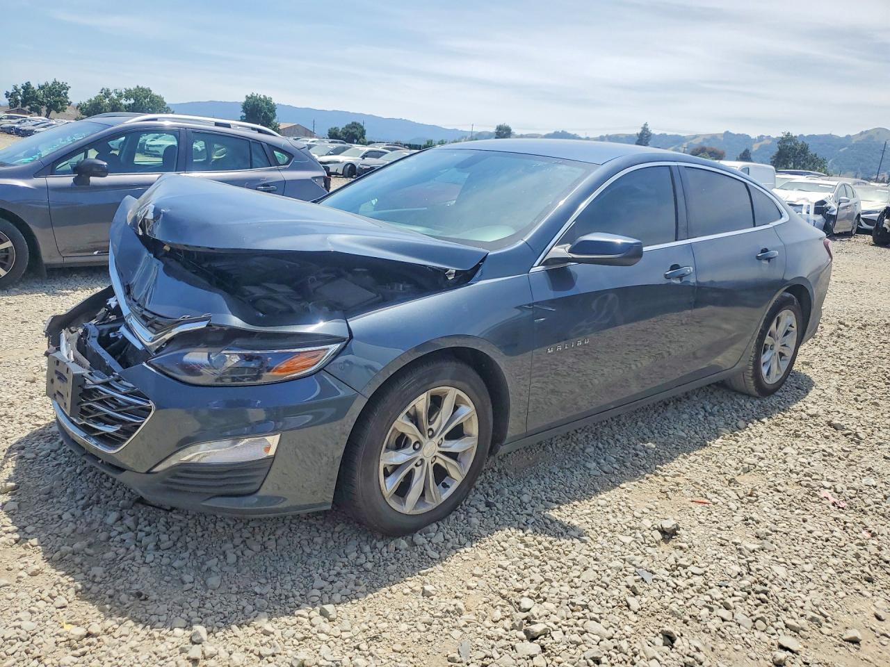 Salvage Chevrolet Malibu Image