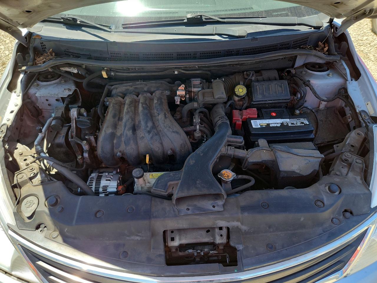 Nissan Versa 1.8 S