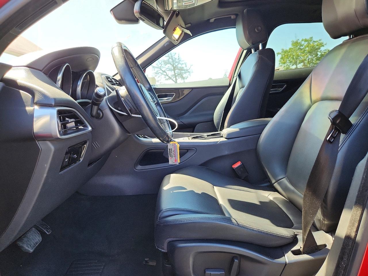 Jaguar F-PACE Premium