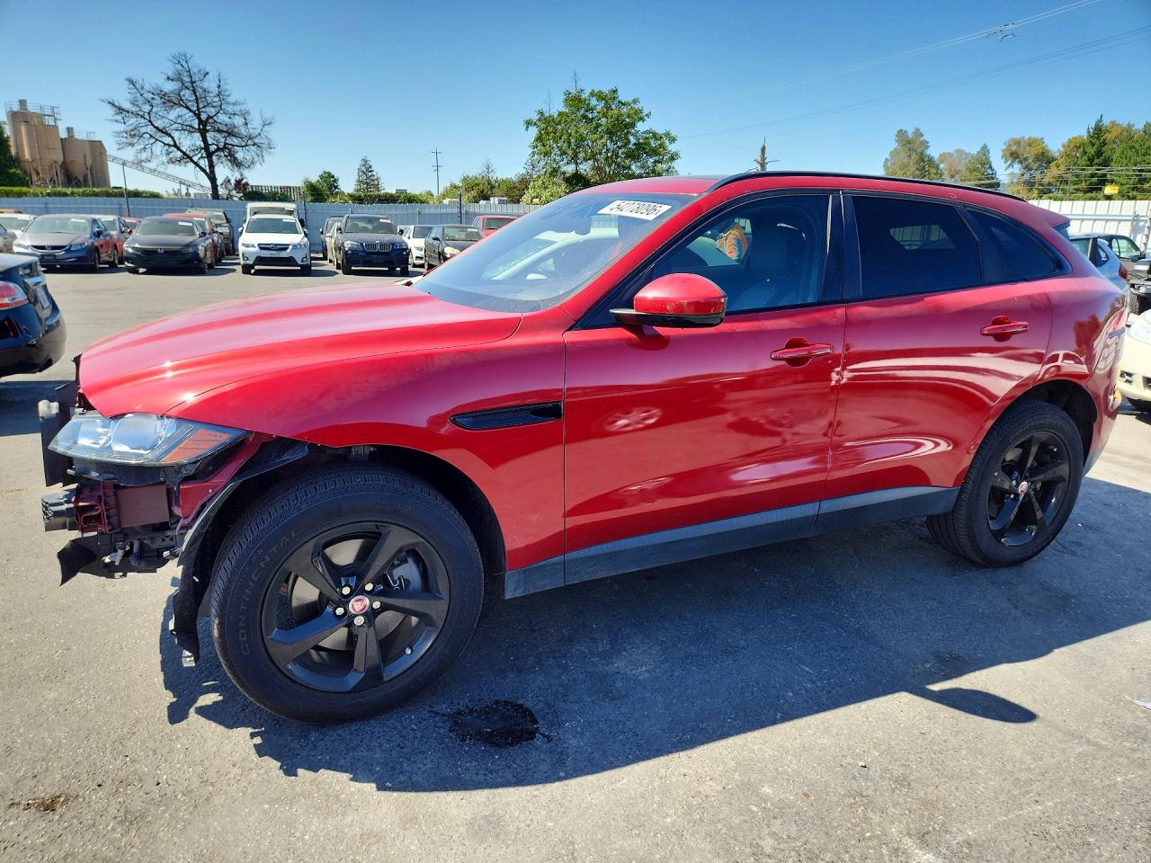 Salvage Jaguar F-PACE Image
