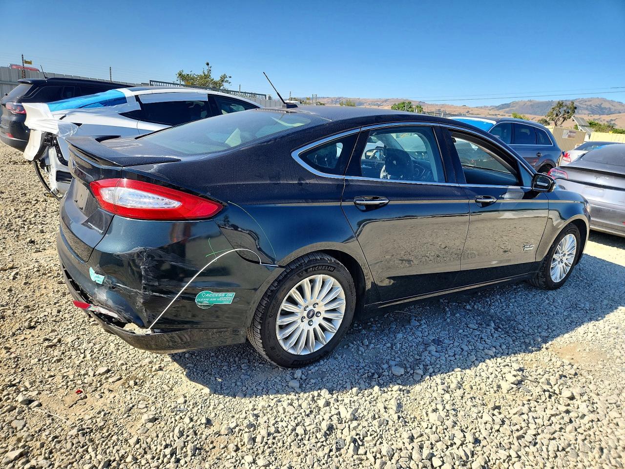 Ford Fusion Titanium Phev