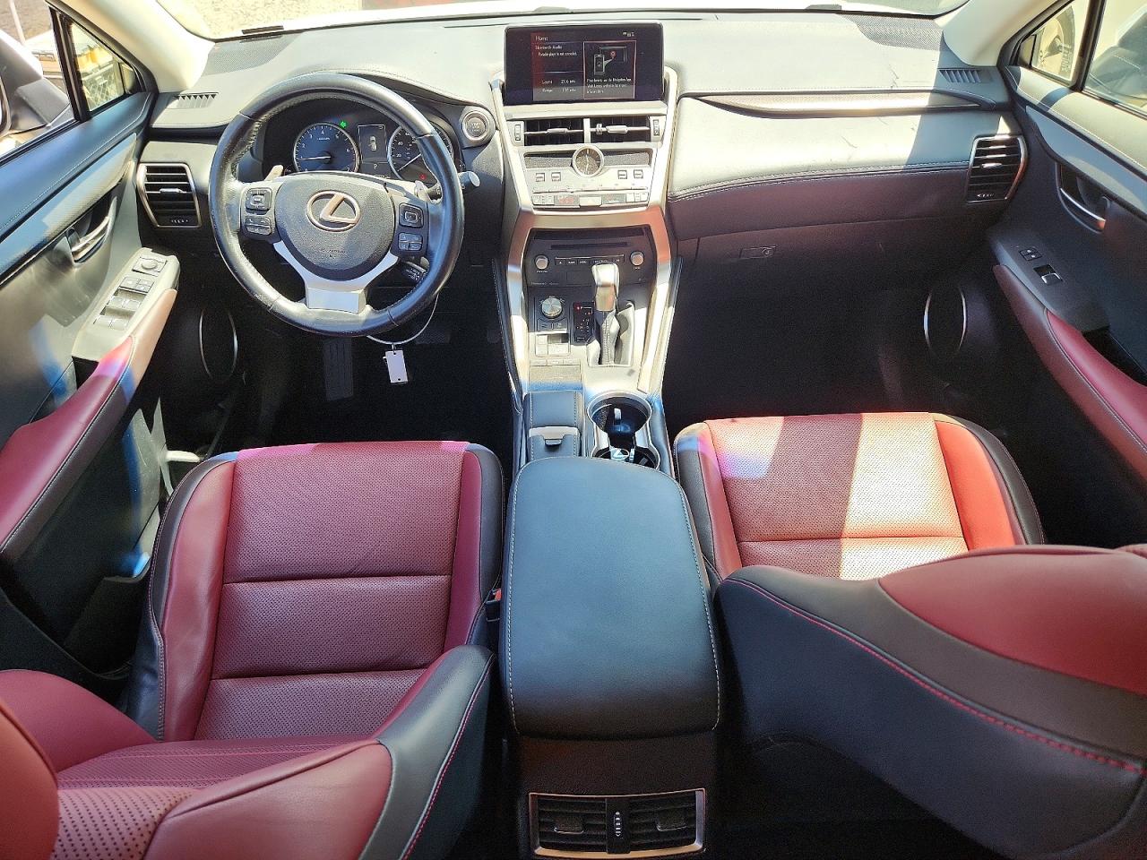 Lexus NX Base