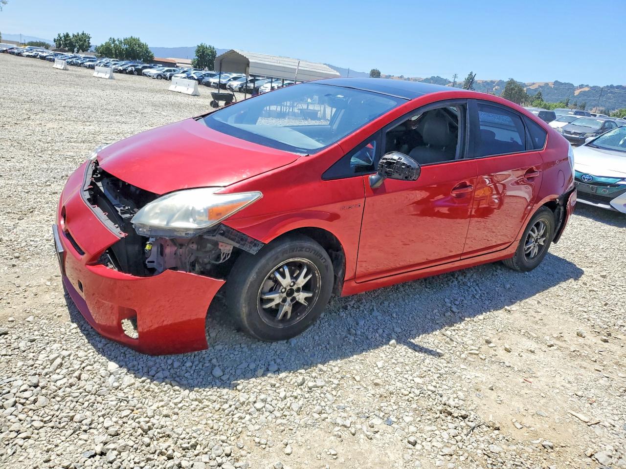 Salvage Toyota Prius Image