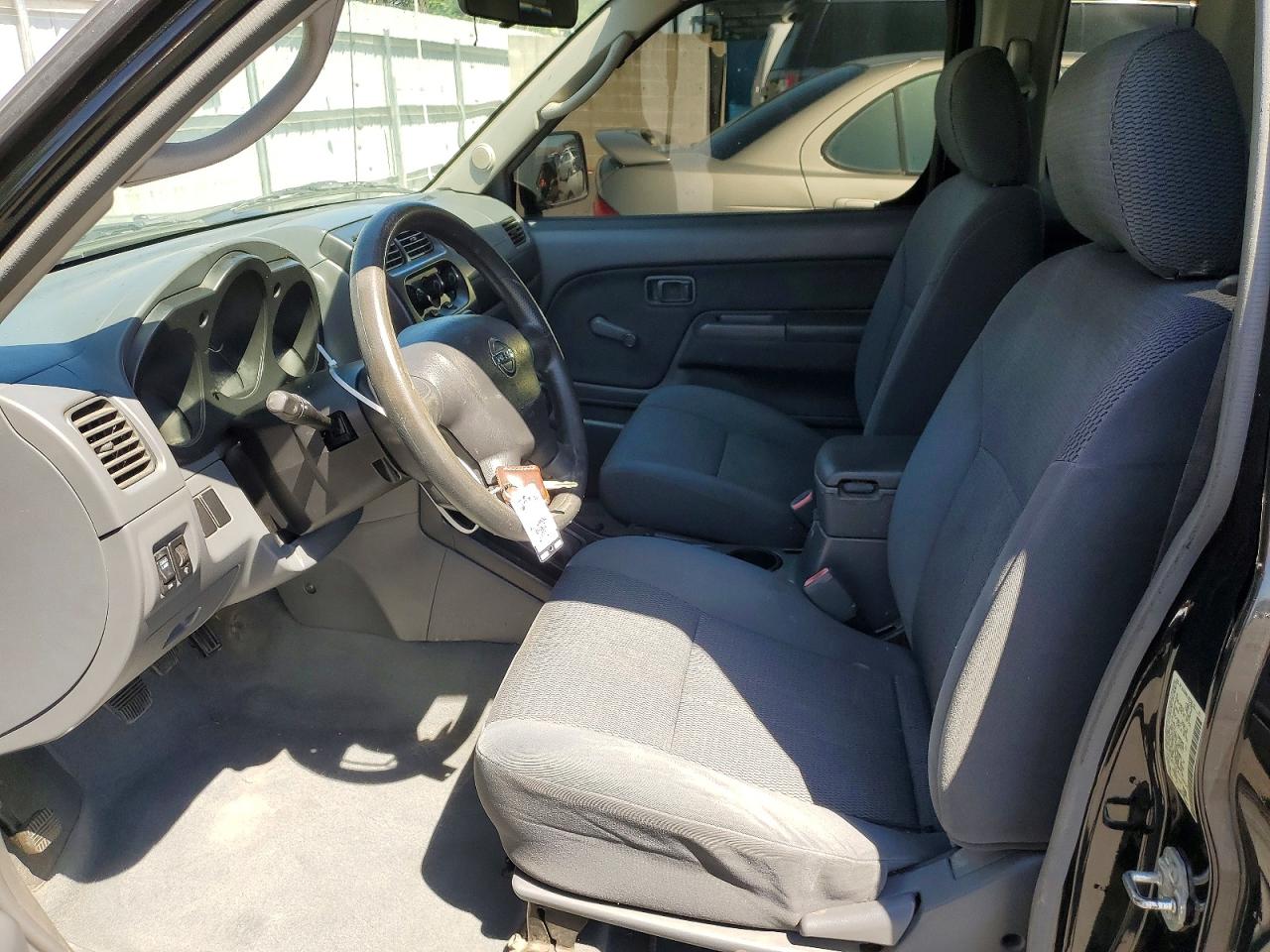Nissan Frontier King Cab Xe